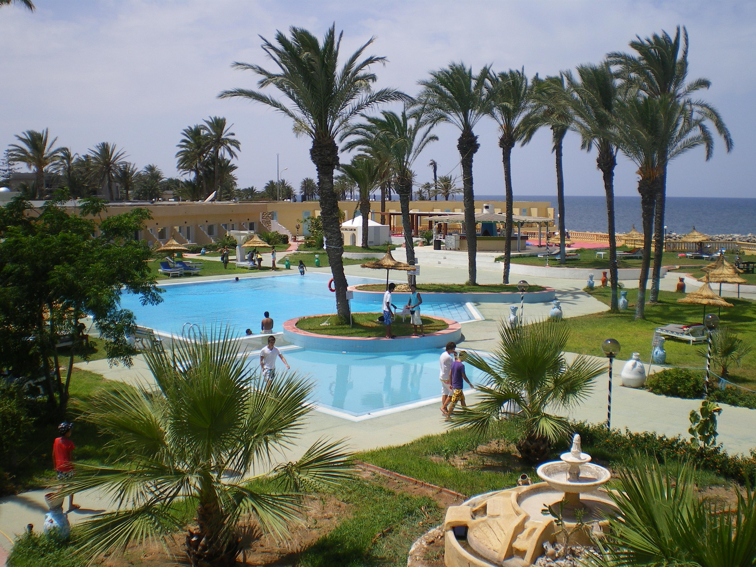 Hotel Les Palmiers Monasztir Kültér fotó