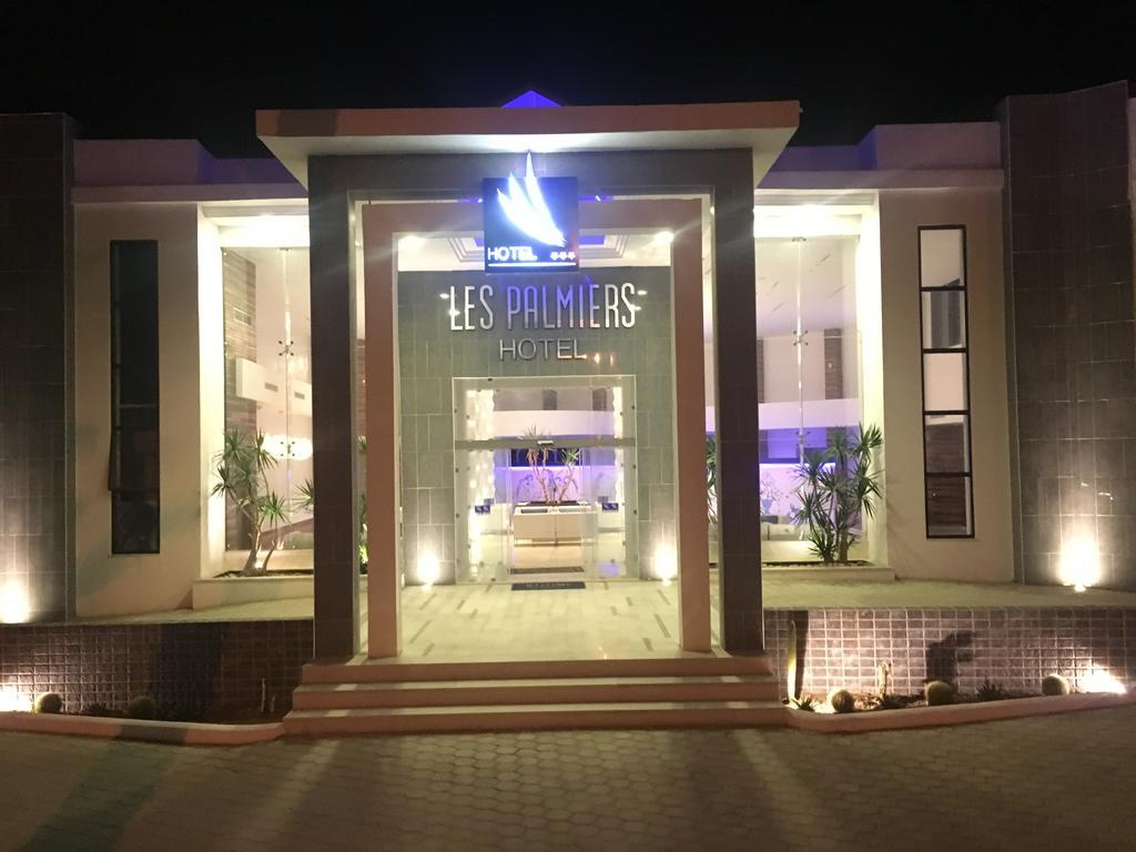 Hotel Les Palmiers Monasztir Kültér fotó