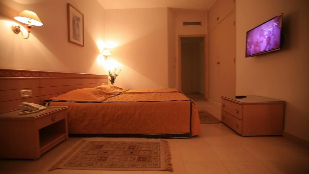 Hotel Les Palmiers Monasztir Kültér fotó
