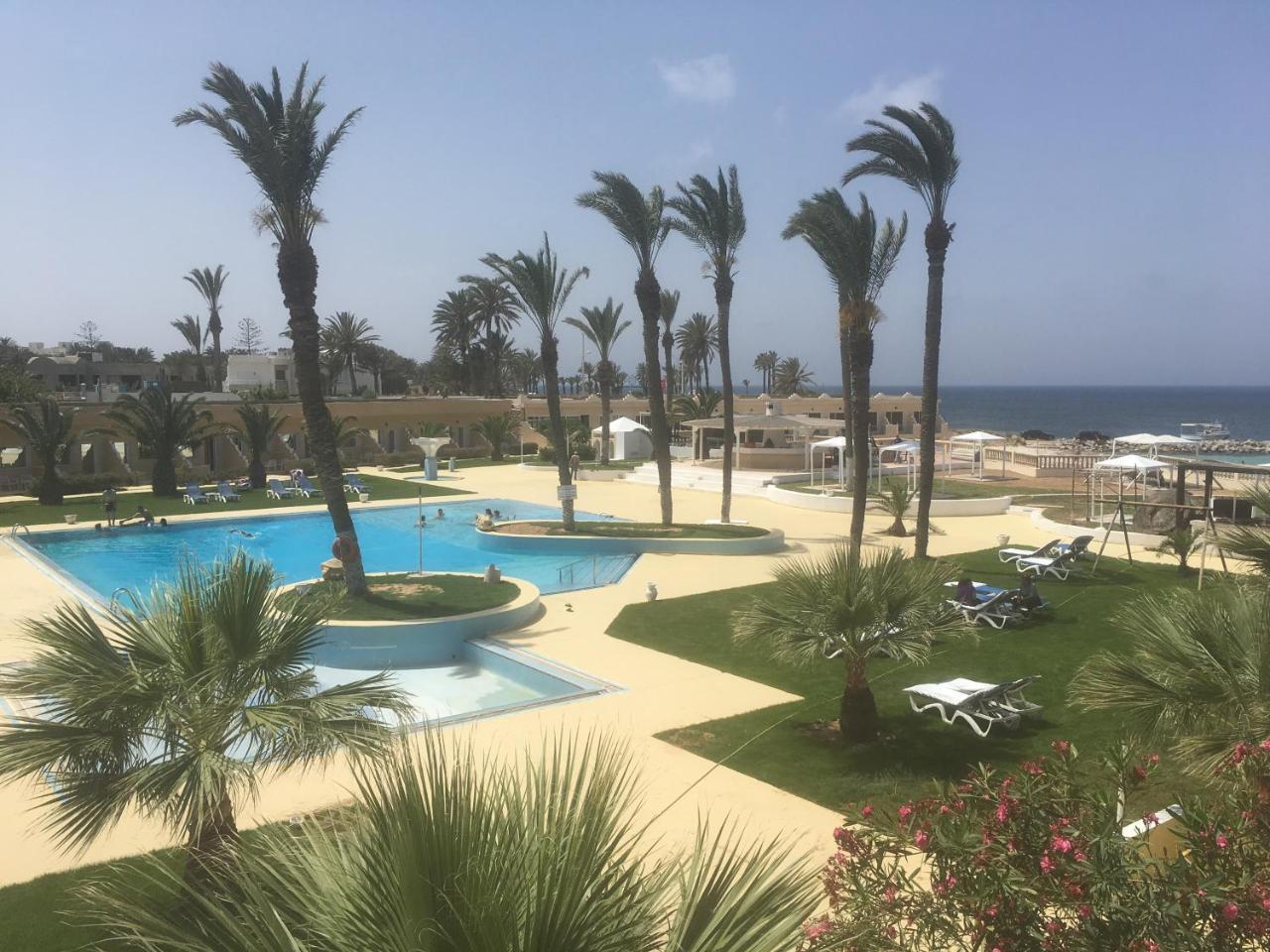 Hotel Les Palmiers Monasztir Kültér fotó