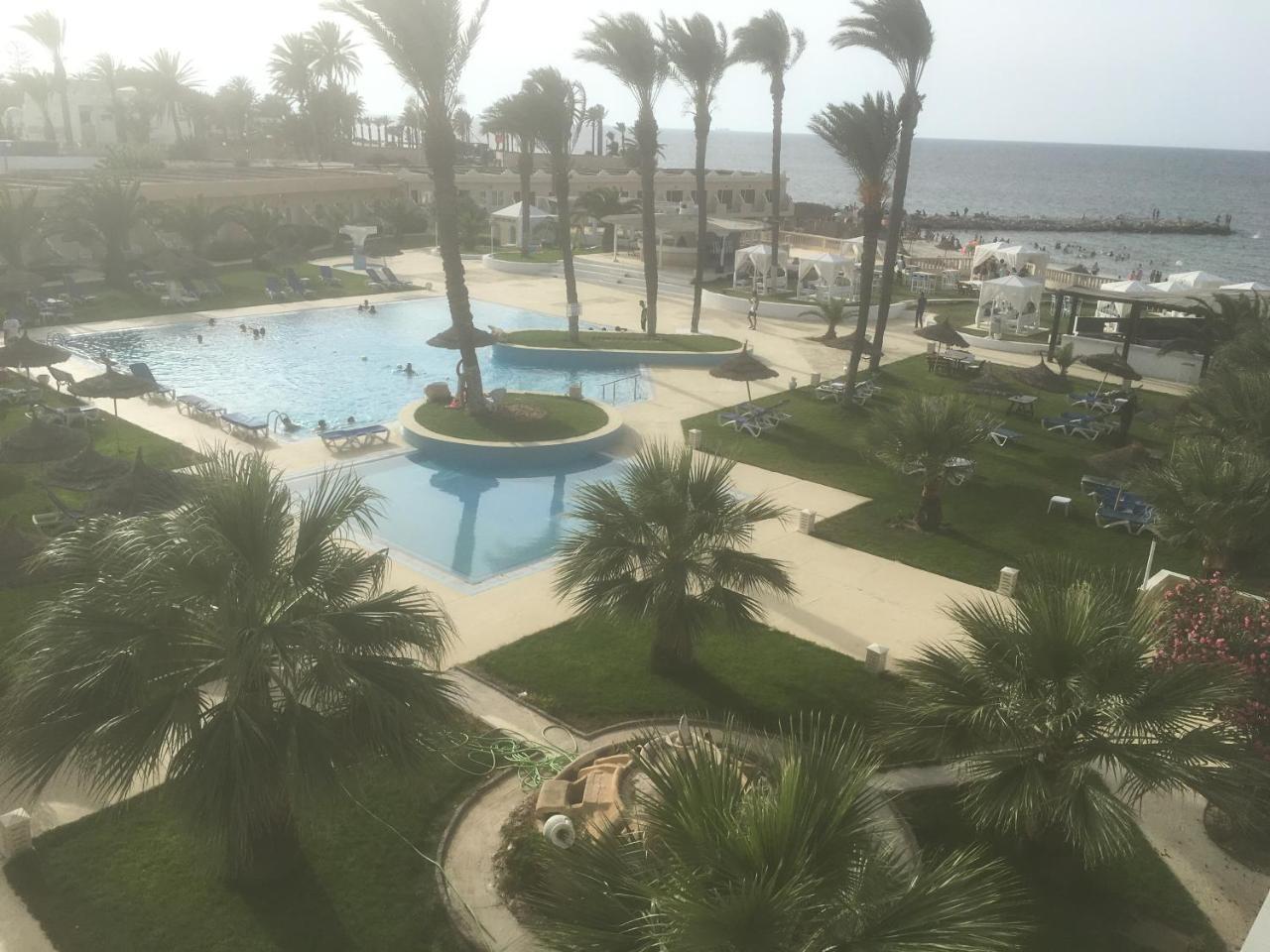 Hotel Les Palmiers Monasztir Kültér fotó