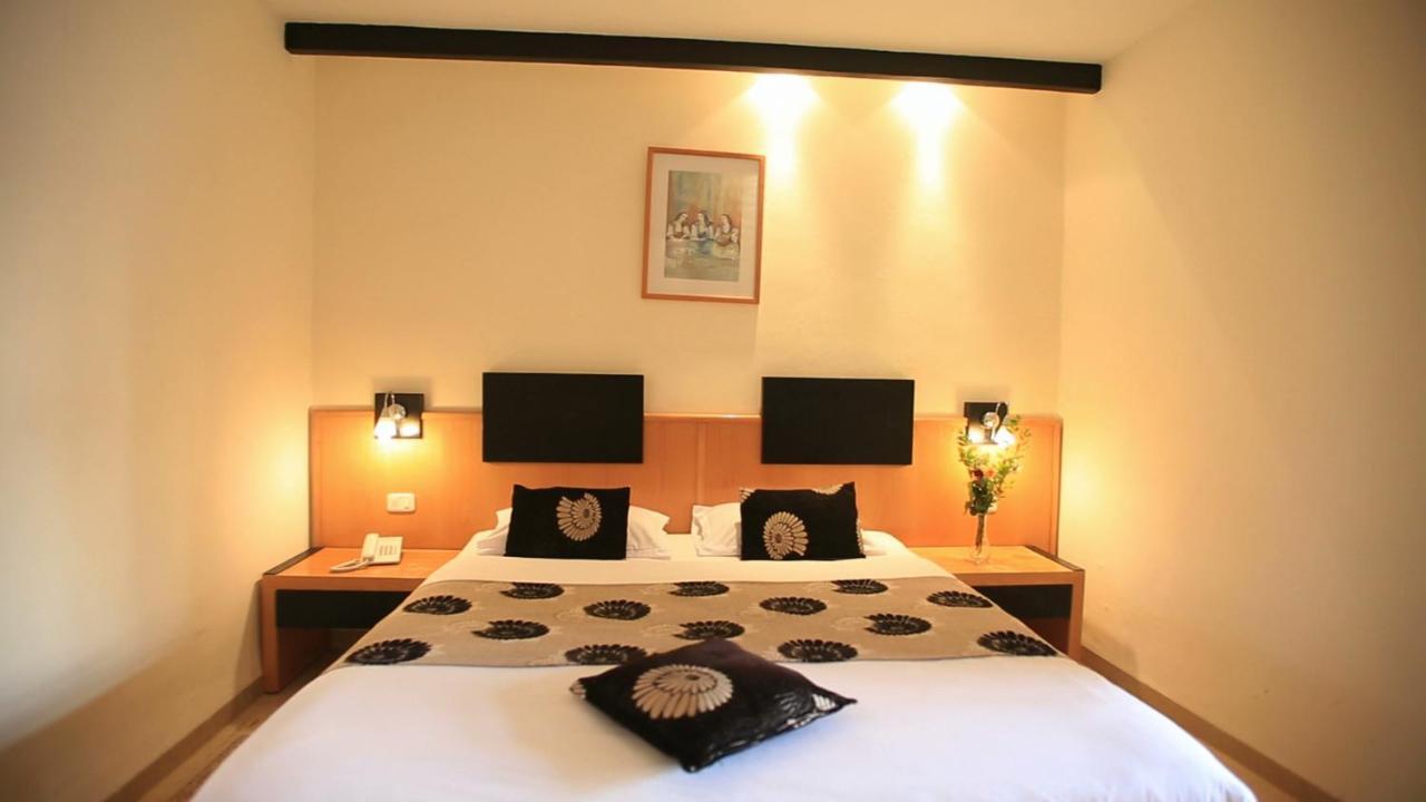 Hotel Les Palmiers Monasztir Kültér fotó