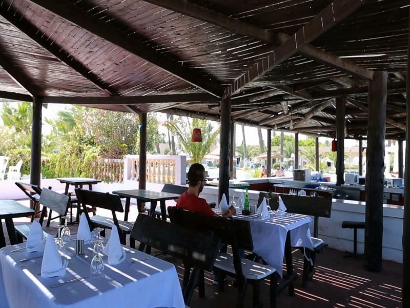 Hotel Les Palmiers Monasztir Kültér fotó