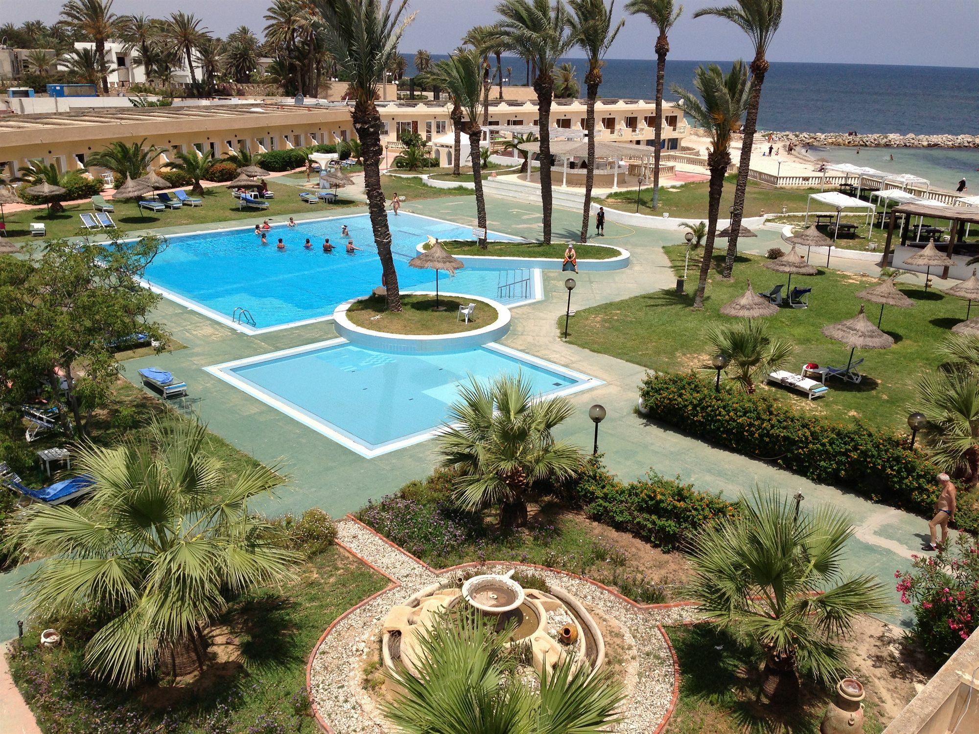 Hotel Les Palmiers Monasztir Kültér fotó