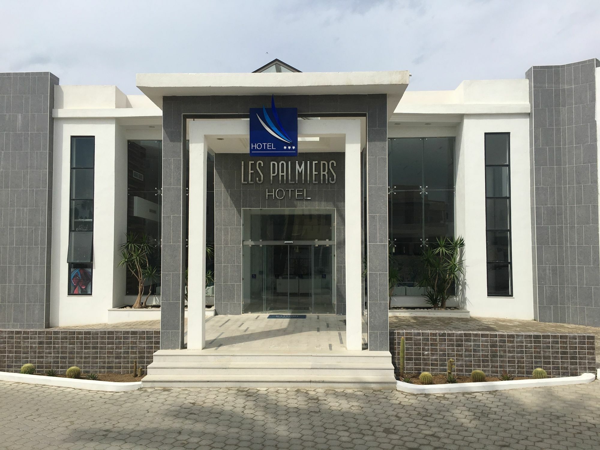Hotel Les Palmiers Monasztir Kültér fotó